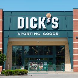 Warnings From Ex-Dick's Sporting Goods Employees