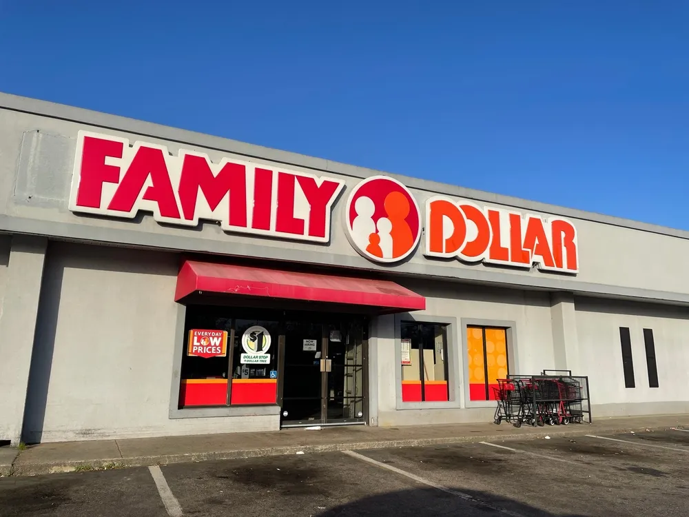 5 Warnings to Shoppers From Ex-Family Dollar Employees