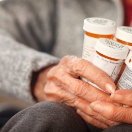 Taking Multiple Meds Is Linked to Dementia