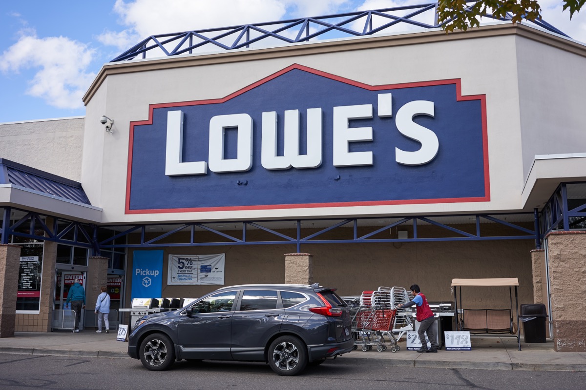 Lowe’s Just Launched Its 2023 Hometowns Impact Program
