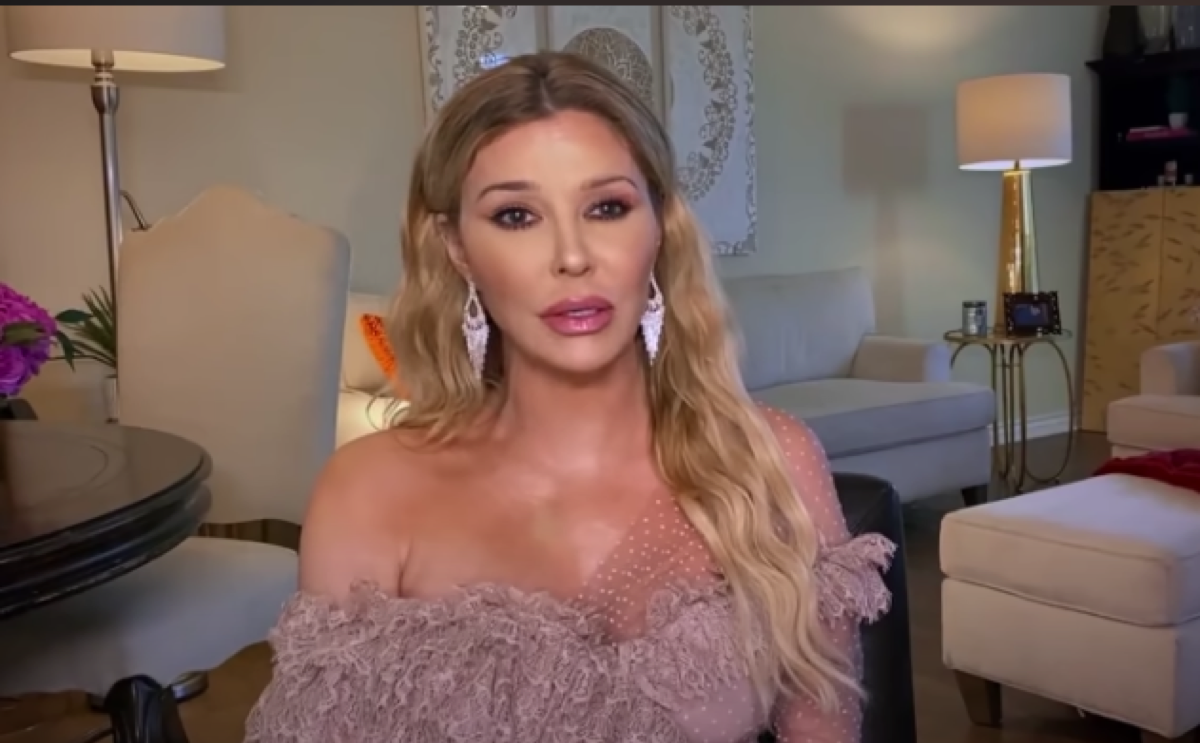 Brandi Glanville and Caroline Manzo Leave "RHUGT" Early