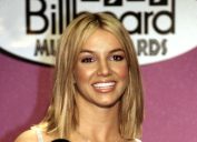 Britney Spears tại lễ trao giải âm nhạc Billboard 1999