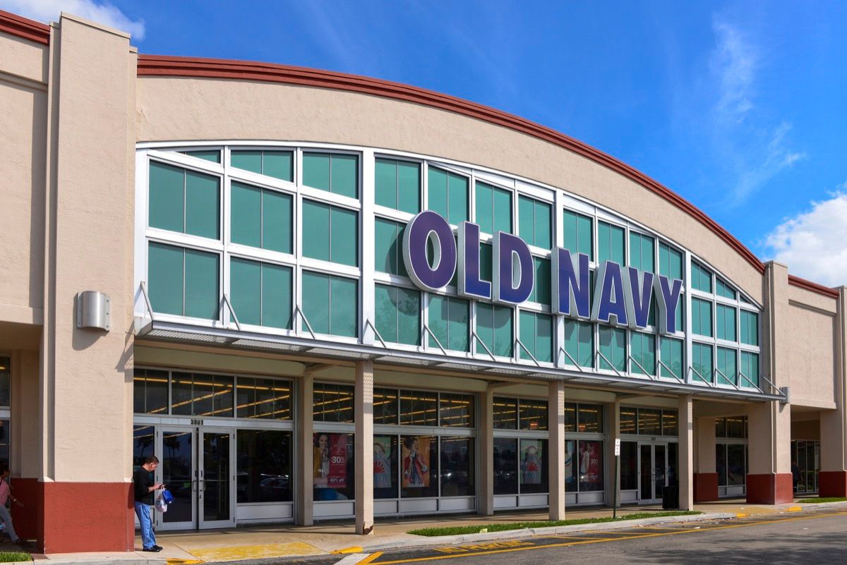 Old Navy and Other Clothing Chains Closing Stores, Starting Today