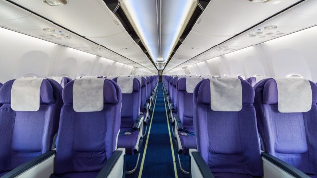 empty seats on plane