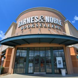 barnes and noble store