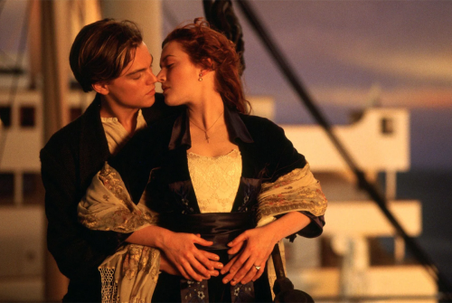 Một cảnh trong Titanic của Rose và Jack.
