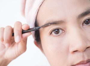 6 Expert Tips If You Have Thinning Eyebrows