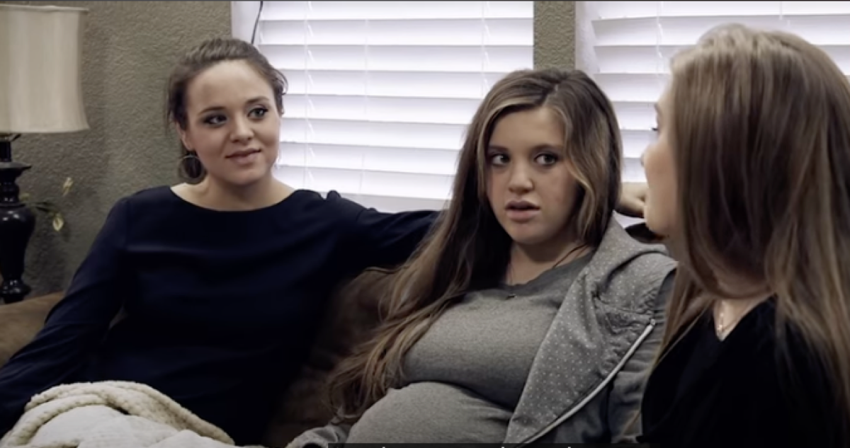 Jinger Duggar Calls Out Family Pastor for "CultLike" Teachings