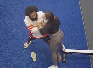 Brave Young Woman Fights off Man Who Attacked Her Inside Gym. "Show Him That You're Strong."