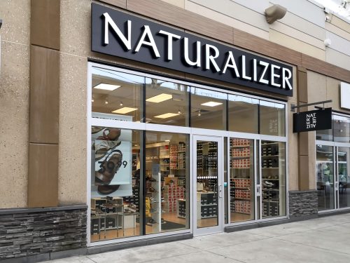 Naturalizer shoe store