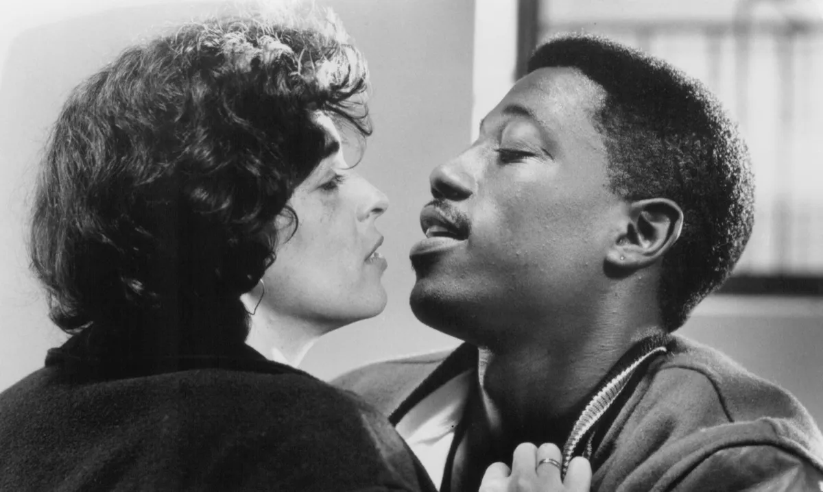 Annabella Sciorra and Wesley Snipes in Jungle Fever