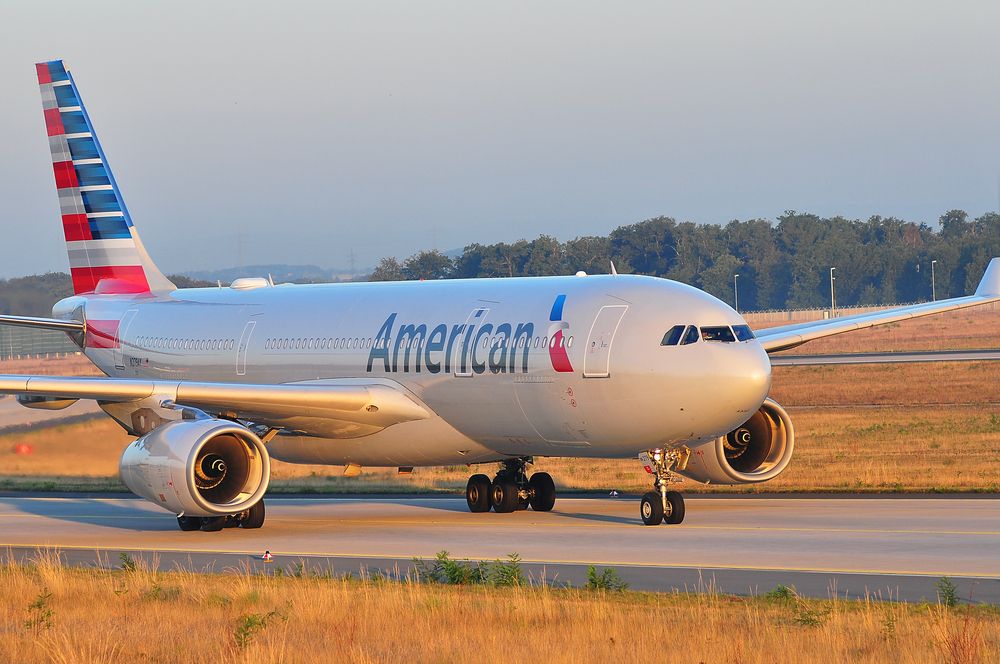 American Airlines guarantees family seating in new customer service plan