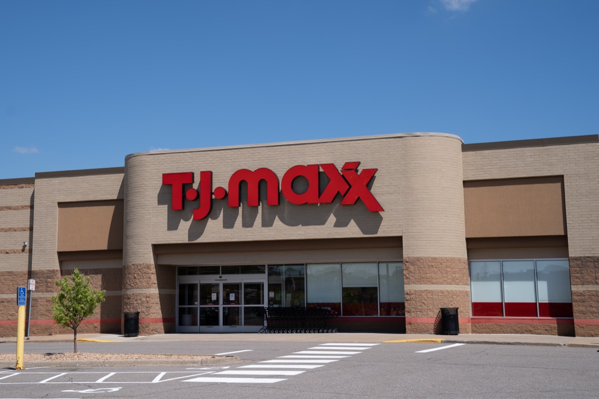 TJ Maxx Closes Stores and Online Due to Coronavirus Crisis – Footwear News