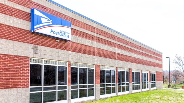 United States Postal Service USPS office exterior in Loudoun County, Virginia with nobody