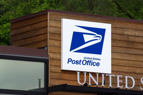 Tòa nhà Bưu điện Hoa Kỳ.  Dịch vụ Bưu điện Hoa Kỳ cung cấp các dịch vụ bưu chính tại Hoa Kỳ.