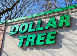 dollar tree sign