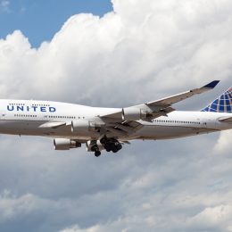 A United Airlines plane landing