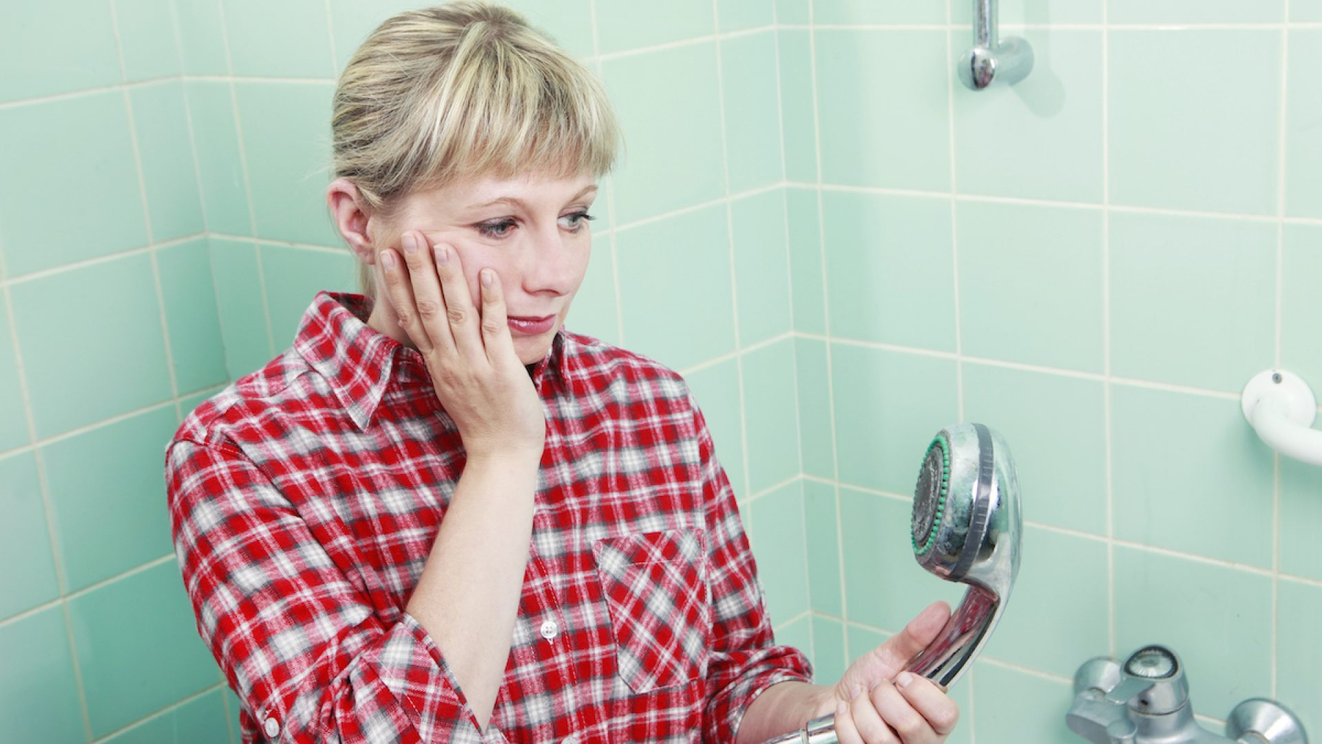 How to Clean a Shower Head, According to an Expert — Best Life
