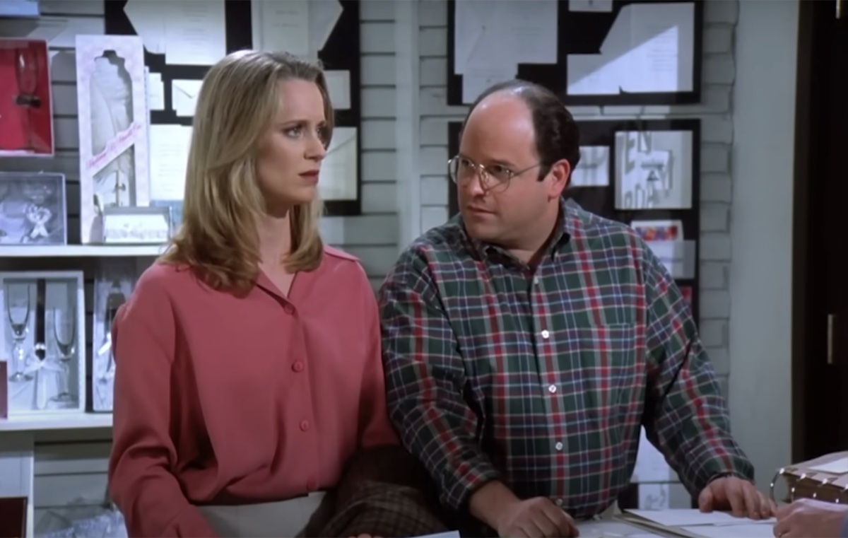 Heidi Swedberg và Jason Alexander trong Seinfeld