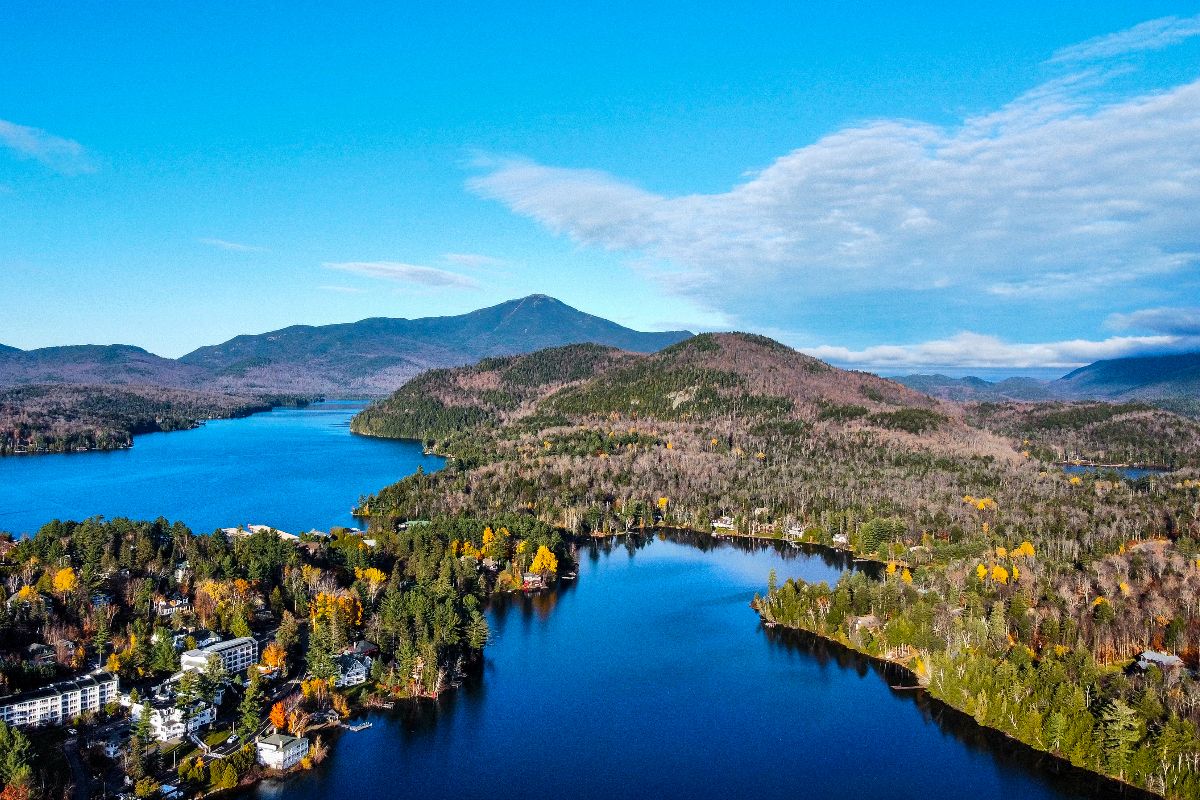 10 Best Lake Towns in the U.S. — Best Life