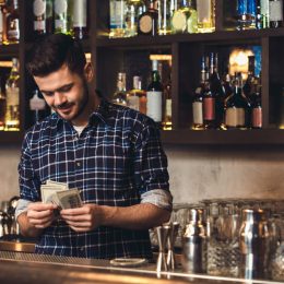 6 Rules for Tipping at Bars,  Experts Say