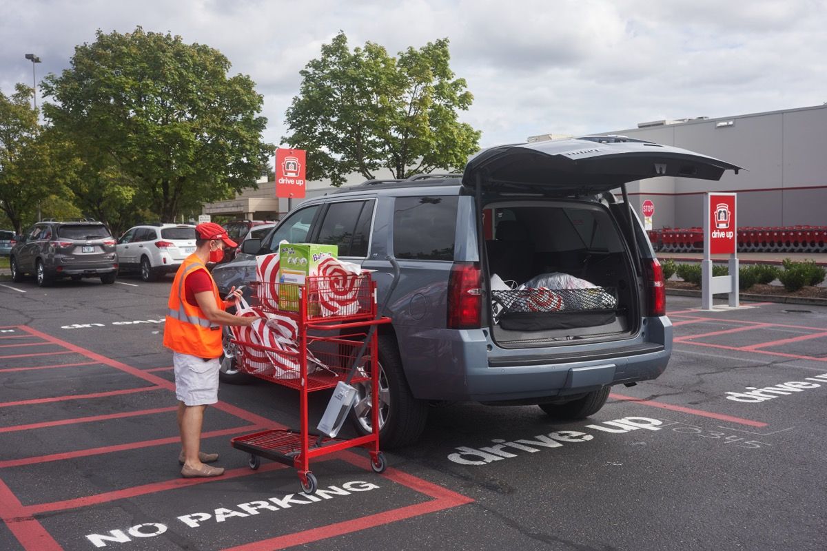 target order pickup in parking lot