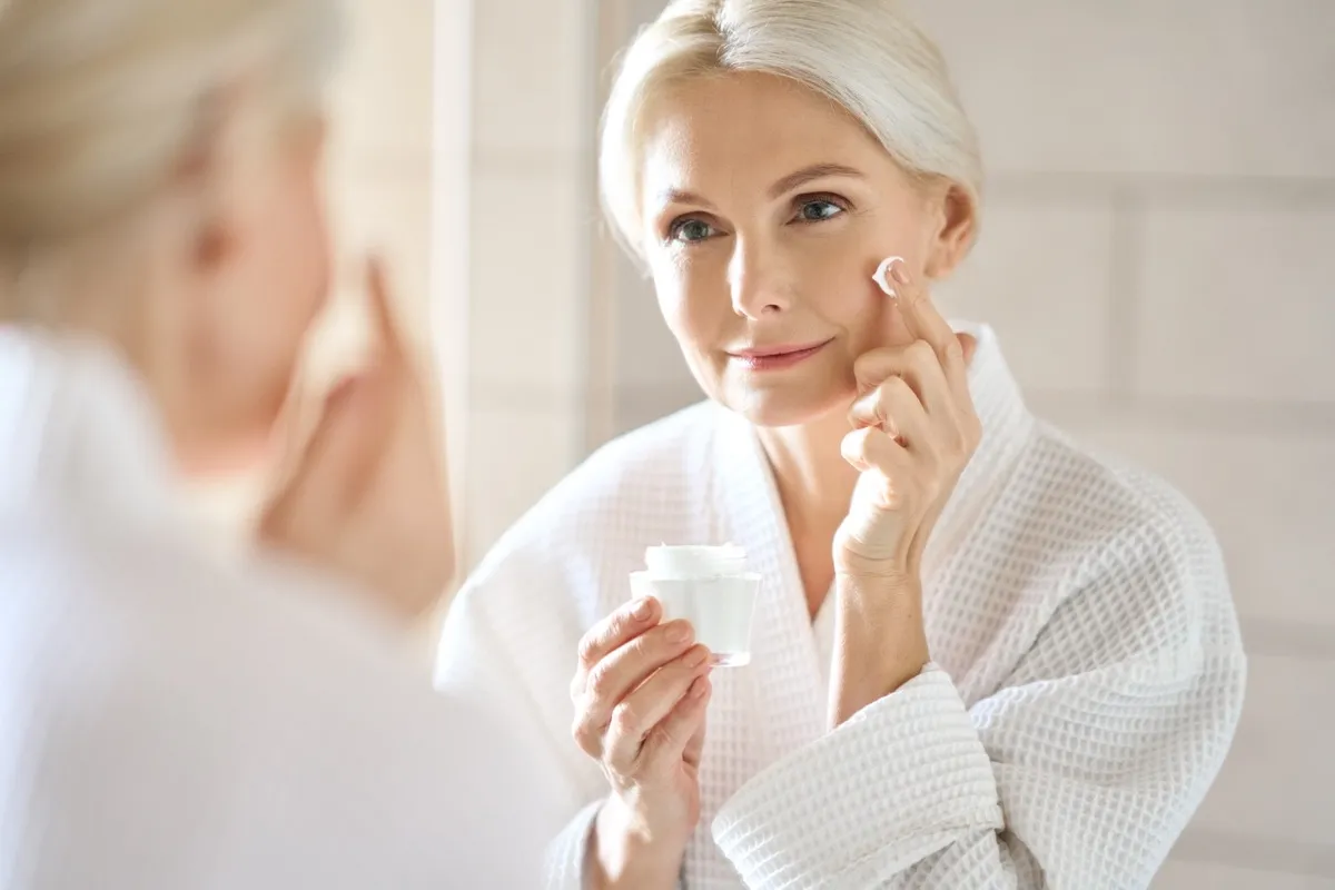 older woman morning beauty routine