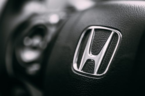 honda logo on steering wheel