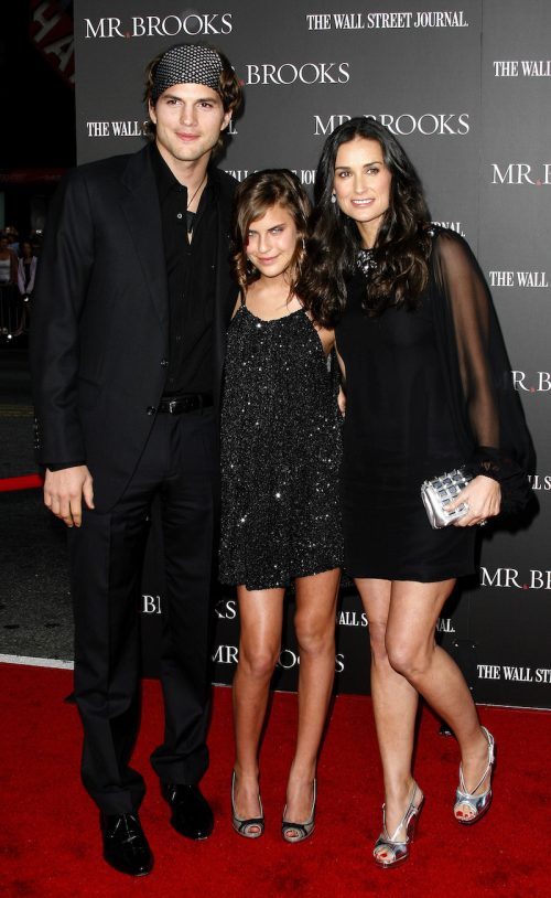 Ashton Kutcher, Tallulah Willis, and Demi Moore at the premiere of "Mr. Brooks" in 2007