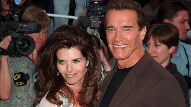 Maria Shriver and Arnold Schwarzenegger at the premiere of "Batman & Robin" in 1997