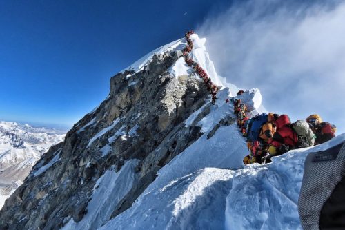 Mount Everest Crowded Line