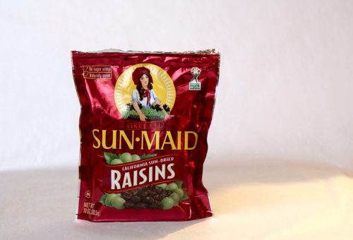 bag of sun made raisins 