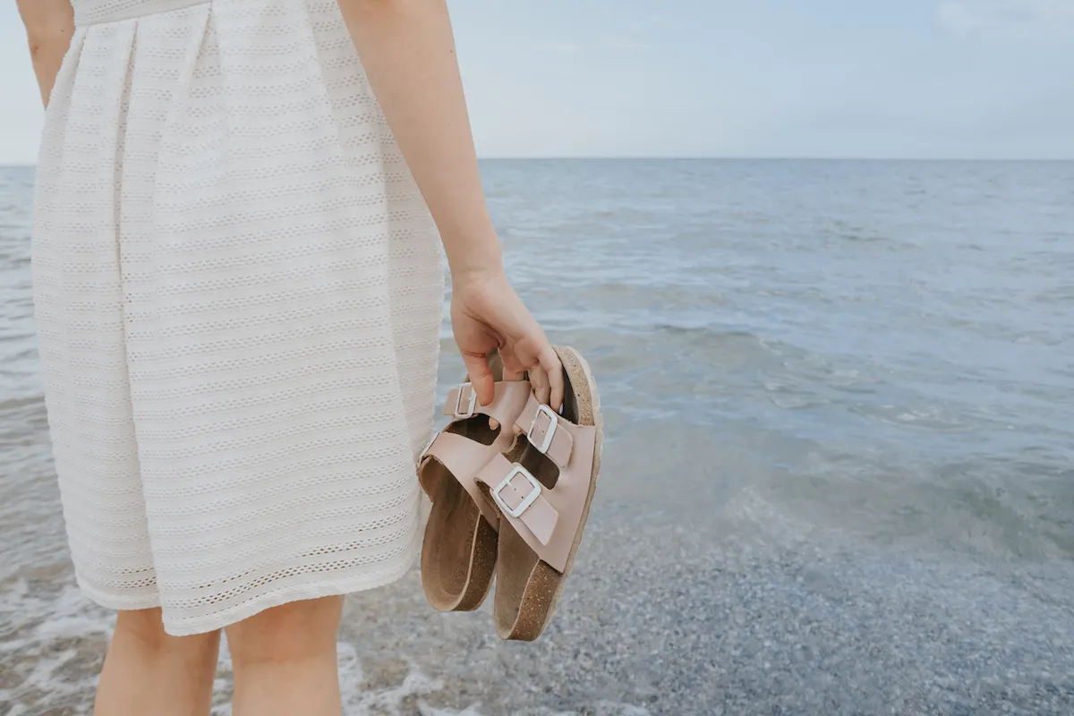 The 4 Best Shoes to Wear to the Beach — Best Life