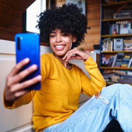 The 5 Best Colors to Wear in Photographs