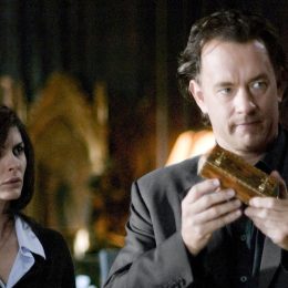 Audrey Tautou and Tom Hanks in The Da Vinci Code