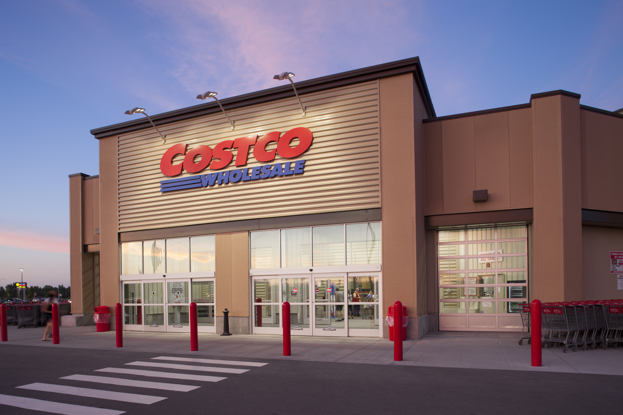 Kelly the Culinarian: More Details on the Costco Lululemon Knock