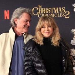 Kurt Russell and Goldie Hawn at an event for "The Christmas Chronicles: Part Two" in 2020