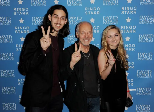 Julian, Peter, and Mia Frampton at a David Lynch Foundation benefit in 2014