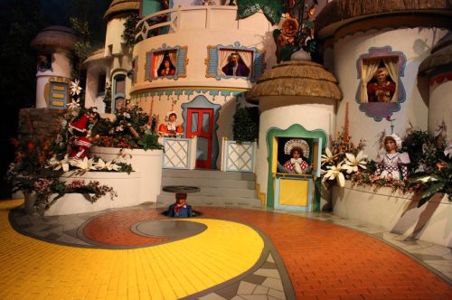 wizard of oz set on the great movie ride