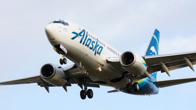 An Alaska Airlines plane coming in for a landing