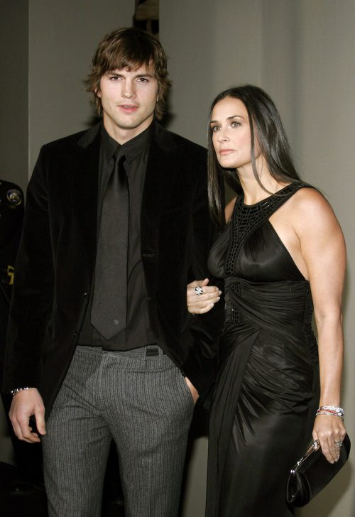 Ashton Kutcher and Demi Moore at the Rodeo Drive Walk of Style Award honoring Gianni and Donatella Versace in 2007