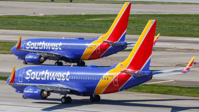 Southwest Airlines Boeing 737 700 airplanes San Jose airport