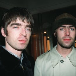 Liam and Noel Gallagher in 1999