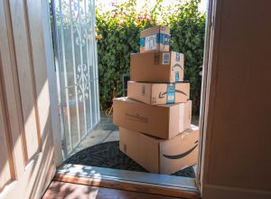 Amazon Slammed for Slashing Shipping Option