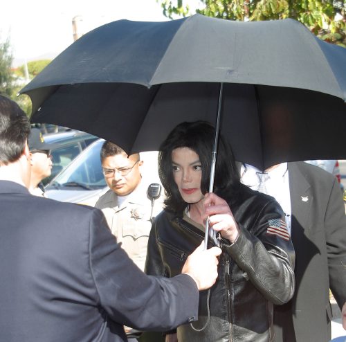 Michael Jackson outside of a courthouse in Santa Maria, California in 2002