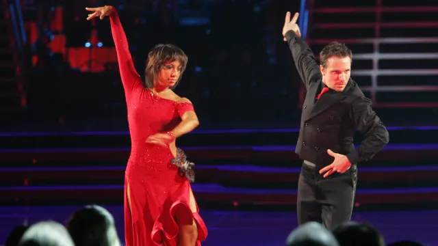 Cheryl Burke and Drew Lachey on the "DWTS" tour in 2007