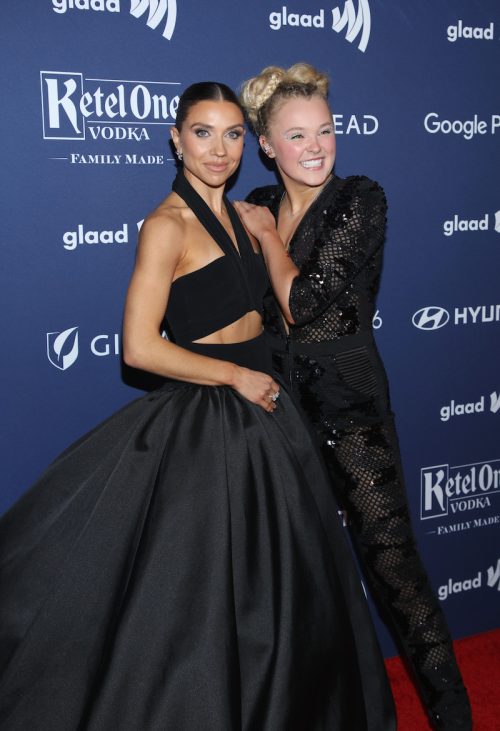 Jenna Johnson and JoJo Siwa at the GLAAD Media Awards in 2022