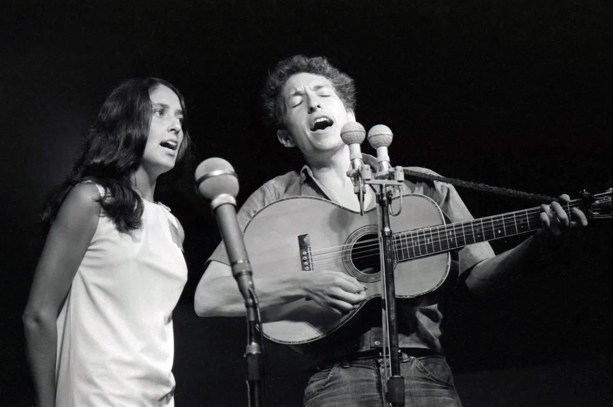 Joan Baez Calls Bob Dylan Romance “Totally Demoralizing” in New Doc