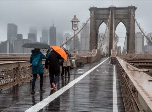 rainy day on the brooklyn bridge