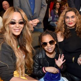 Beyoncé, Blue Ivy Carter, and Tina Knowles at the 2018 NBA All-Star Game